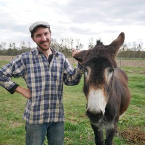 Maxime de la Ferme du Frêne, maraîcher pour Annagram, épicerie vrac et bio située au Mans