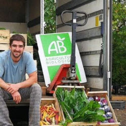 Florent, maraîcher pour Annagram, épicerie vrac et bio située au Mans