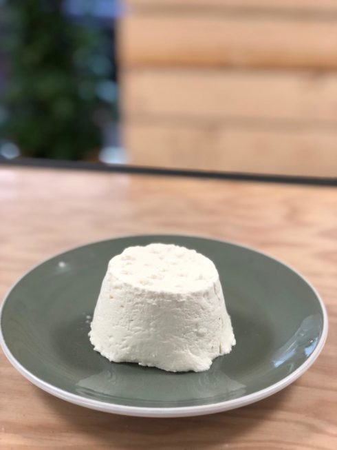 Chèvre frais chez Annagram épicerie vrac, magasin bio situé au Mans
